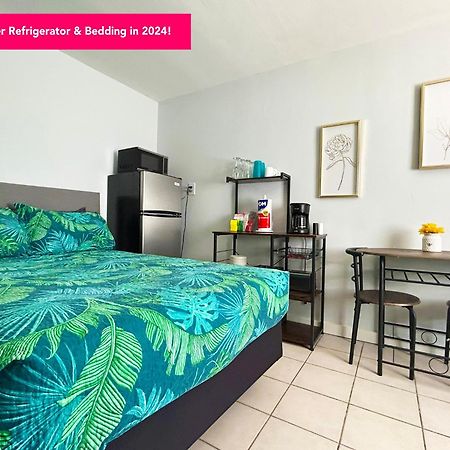 2 Bed Cottage With Pool, Close To Beach! Bbq Grills & Patio ฟอร์ตไมเยอร์ ภายนอก รูปภาพ